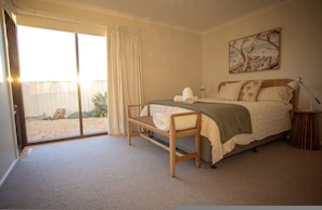 House | 3 bedrooms - West Beach Holiday Home (Esperance)