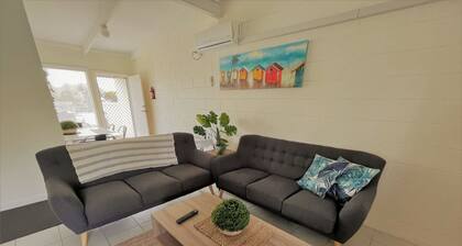 Esperance Little Units 2