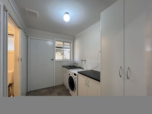 House | 3 bedrooms - Southern Comfort in Esperance (Esperance)