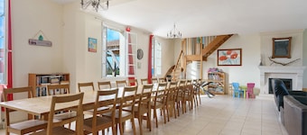Le Clos Rançanne: 25-30 Guests, Pool on 1 Hectare, Events, Weddings – Near Royan, Saintes, Cognac
