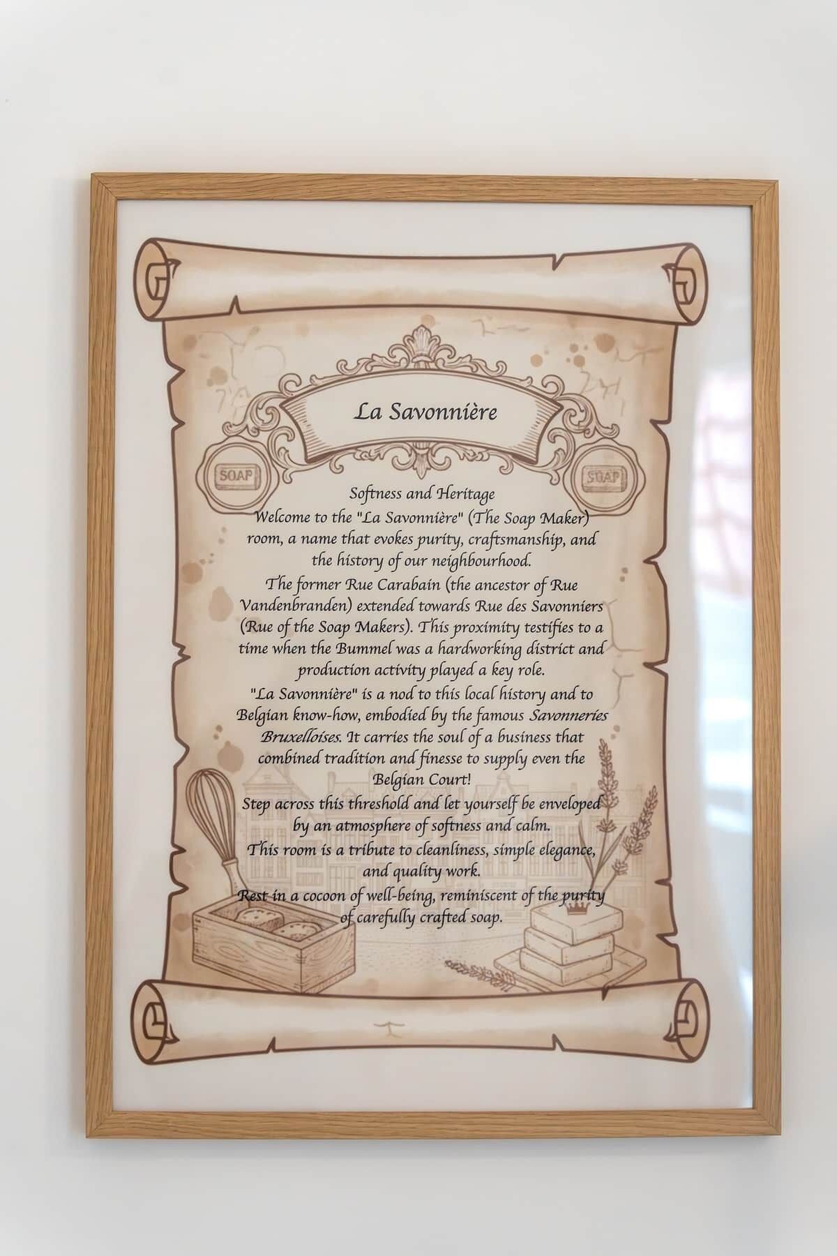 Un documento storico incorniciato intitolato 'La Savonnière' con testo sulla storia della produzione di sapone nella zona.