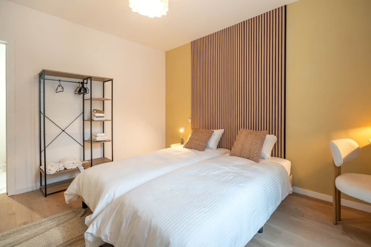 1 bedroom, desk, iron/ironing board, WiFi (free)