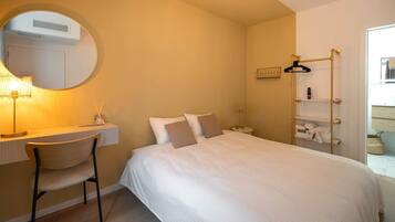 1 slaapkamer, een strijkplank/strijkijzer, wifi, beddengoed
