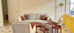 Comfort-Apartment, Stadtblick | Wohnbereich