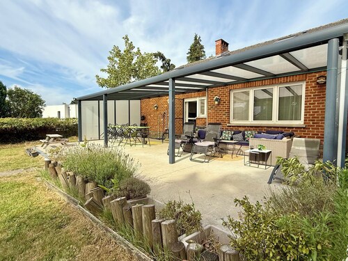 Cosy House for 10 with clim and garden