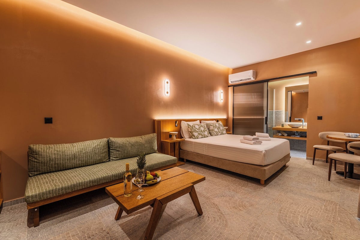 Suite Deluxe, patio | Sábanas de algodón egipcio, ropa de cama de alta calidad y edredón