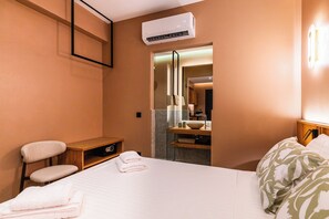 Suite junior, patio | Sábanas de algodón egipcio, ropa de cama de alta calidad y edredón 