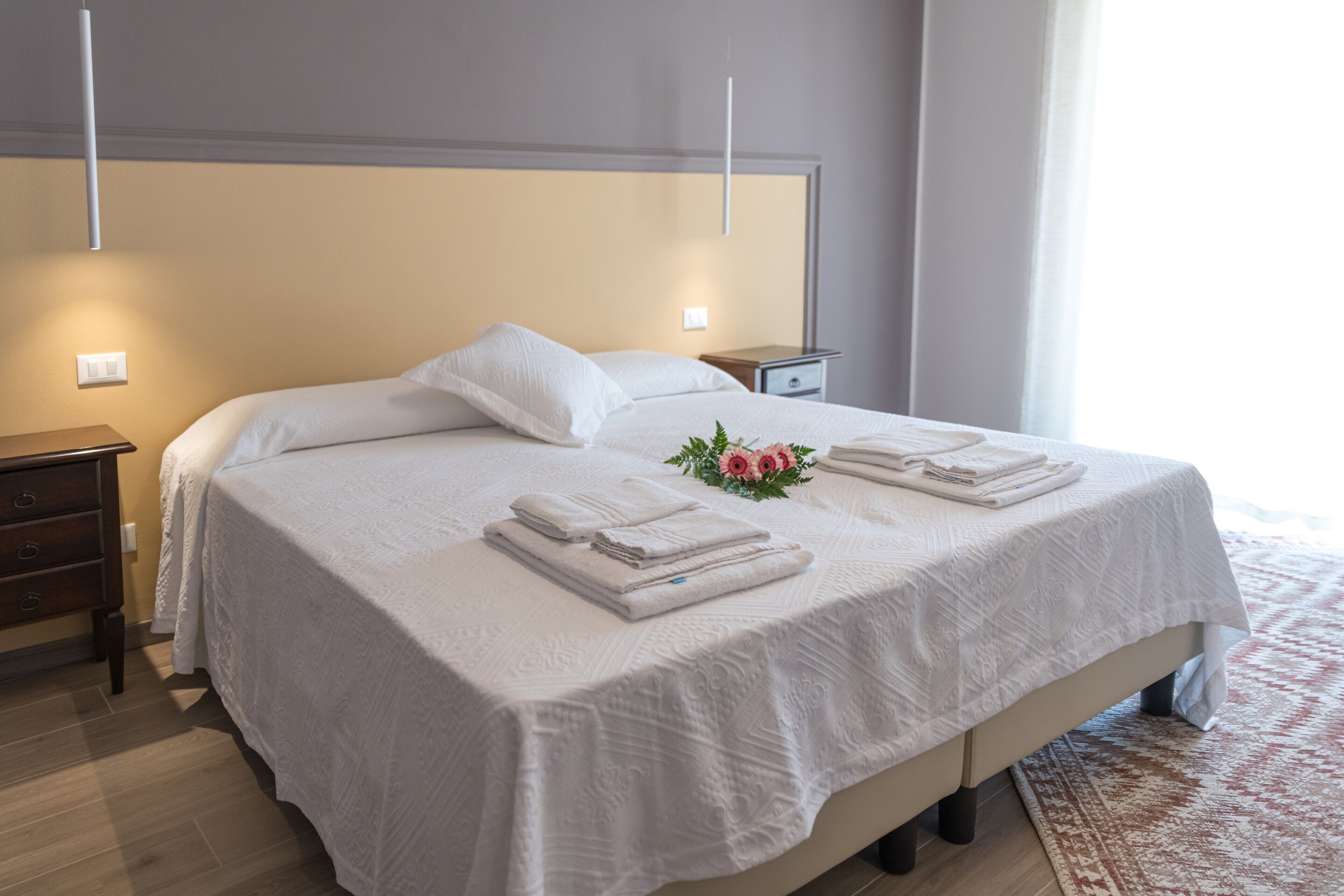 2 chambres, fer et planche à repasser, Wi-Fi, literie fournie