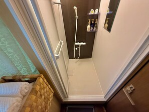 Japanese-style Suite, 2 Bedrooms, Non Smoking, City View | Bathroom | Slippers - TOKYO STAR HOUSE (Sumida City)