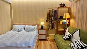 Superior Apartment, 1 Double Bed with Sofa bed, Non Smoking, City View | Blackout drapes, soundproofing, WiFi (free)