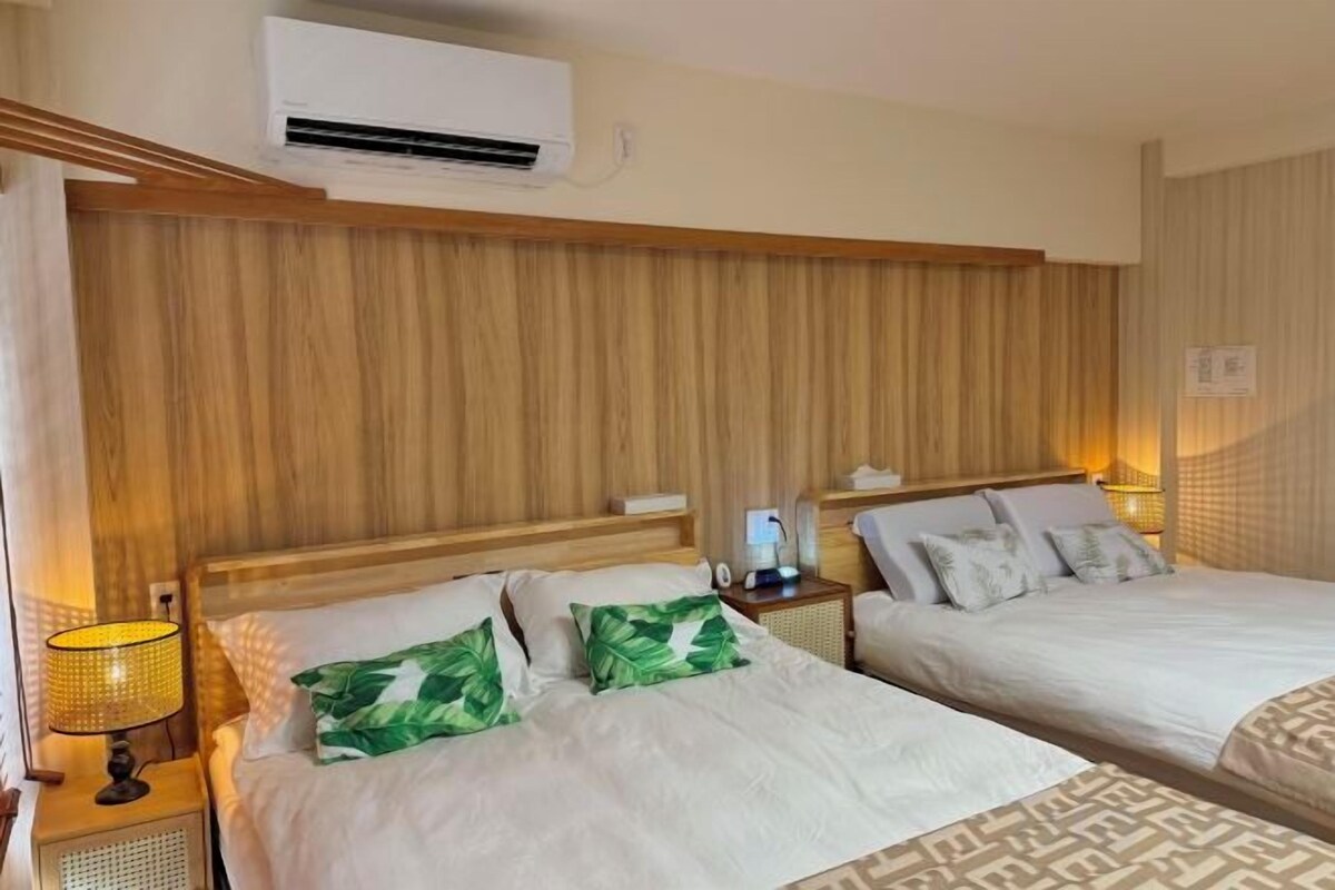 Blackout curtains, soundproofing, free WiFi