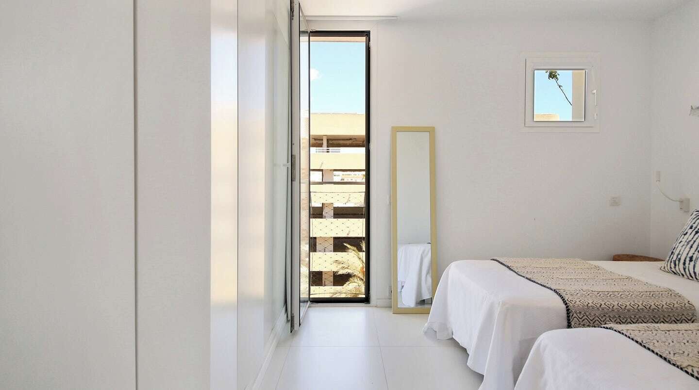 2 dormitorios, tabla de planchar con plancha, wifi gratis y ropa de cama