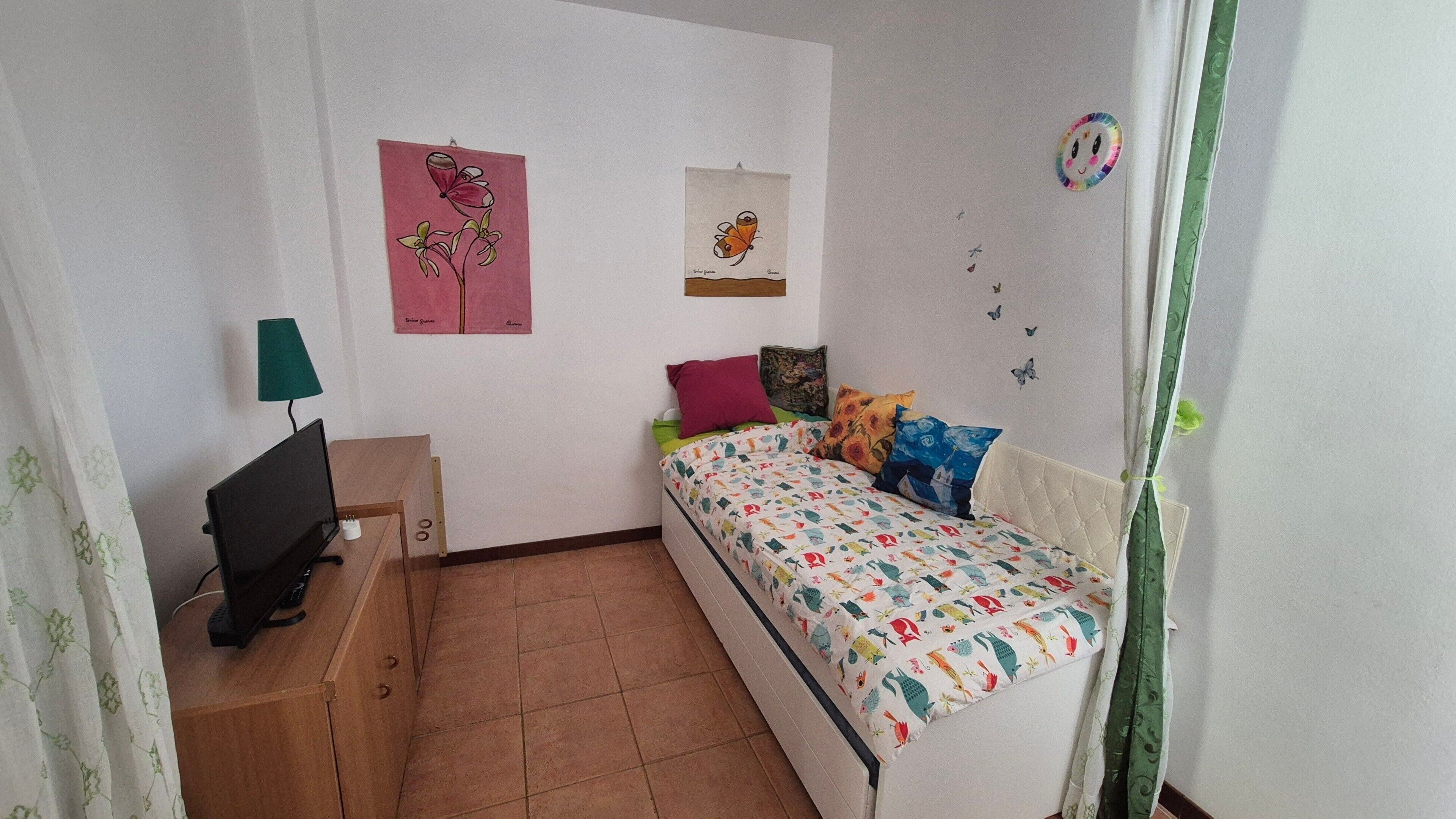 1 chambre, fer et planche à repasser, Wi-Fi, draps fournis