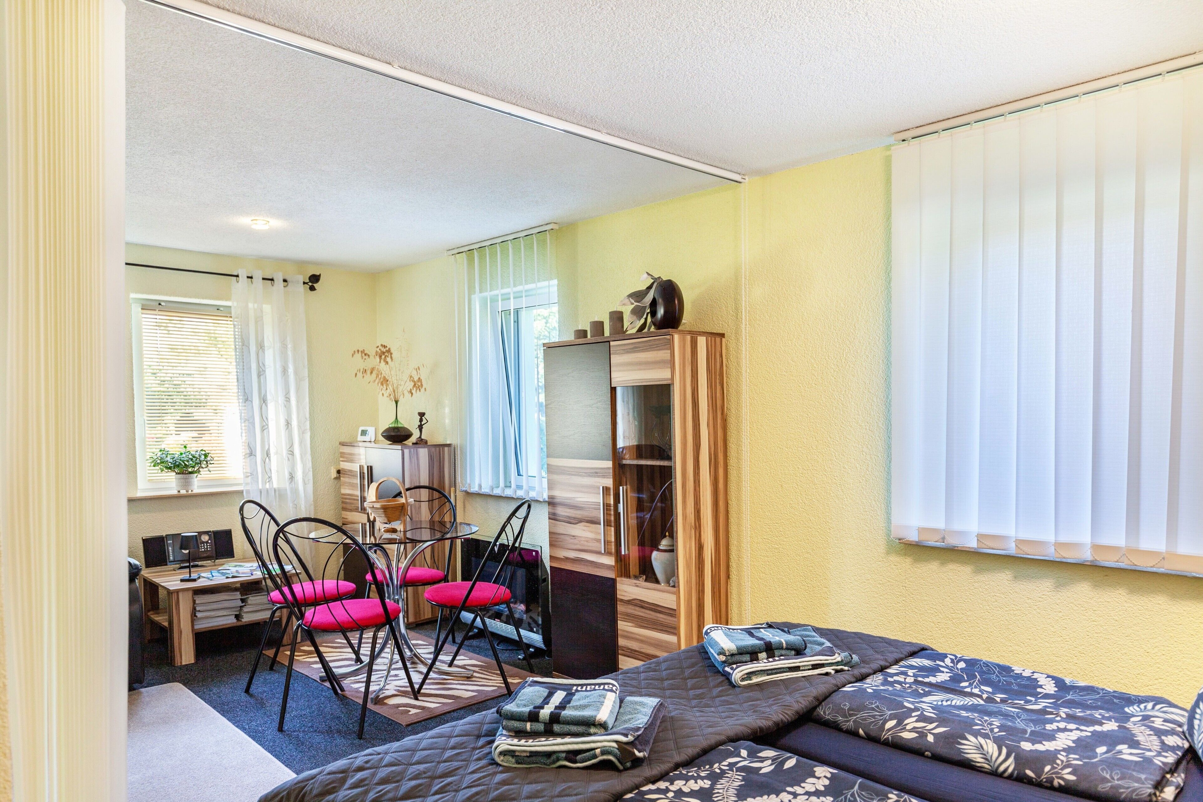 1 bedroom, WiFi, bed sheets