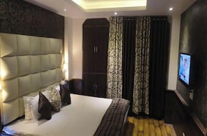 Executive Deluxe Room - Hotel Sunrise (Shimla)