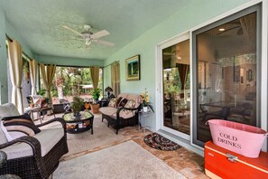 House, 2 Queen Beds, Patio, Garden View (Abi's House) | Terrace/patio