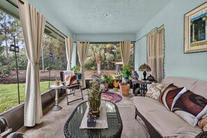 House, 2 Queen Beds, Patio, Garden View (Abi's House) | Living area - Abi's House - Private Jupiter Escape (Jupiter)