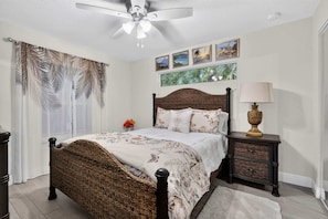 House, 2 Queen Beds, Patio, Garden View (Abi's House) | 2 bedrooms, individually decorated, individually furnished, bed sheets