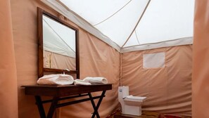 Deluxe Tent | Bilik Mandi