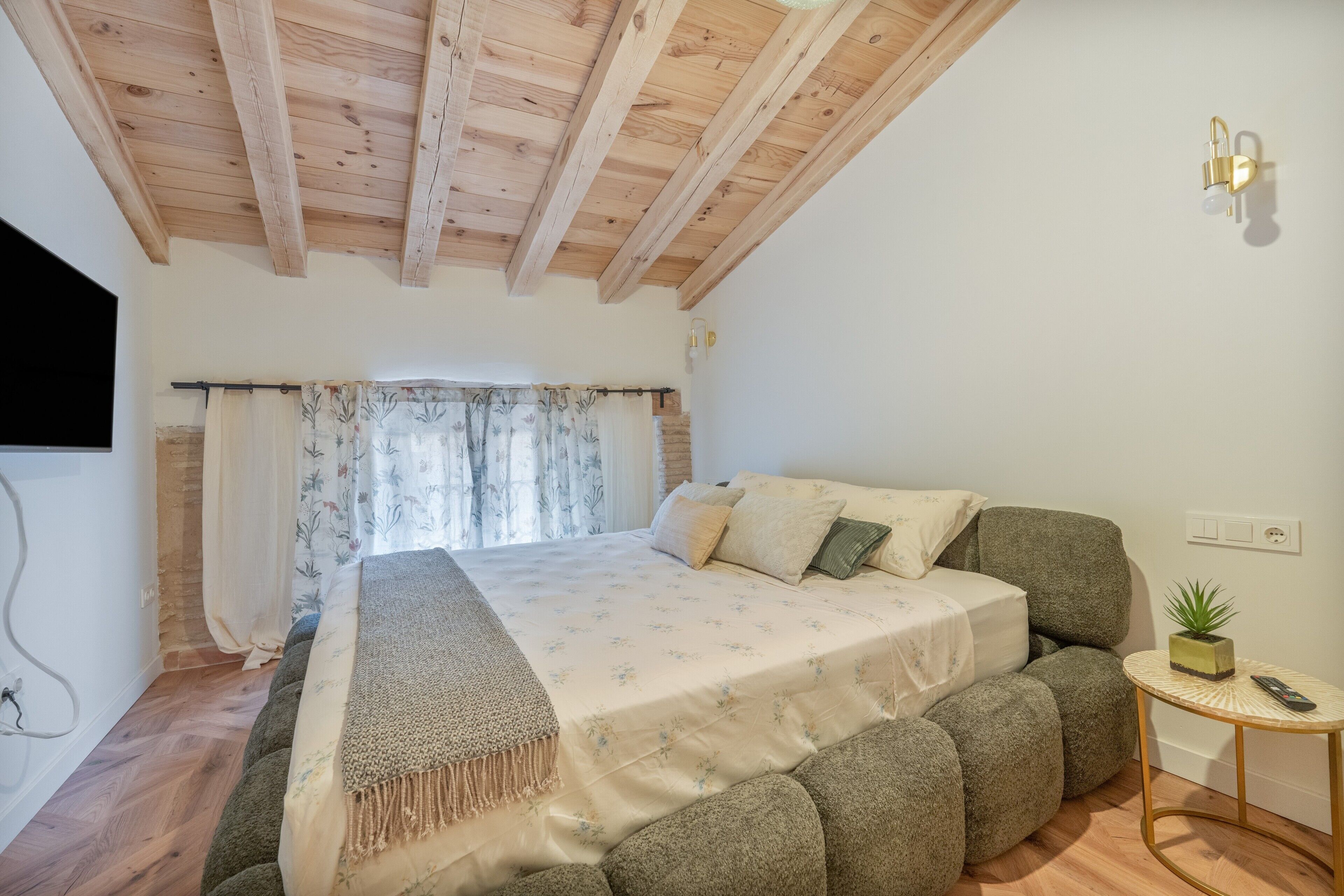3 dormitorios, tabla de planchar con plancha, wifi y ropa de cama