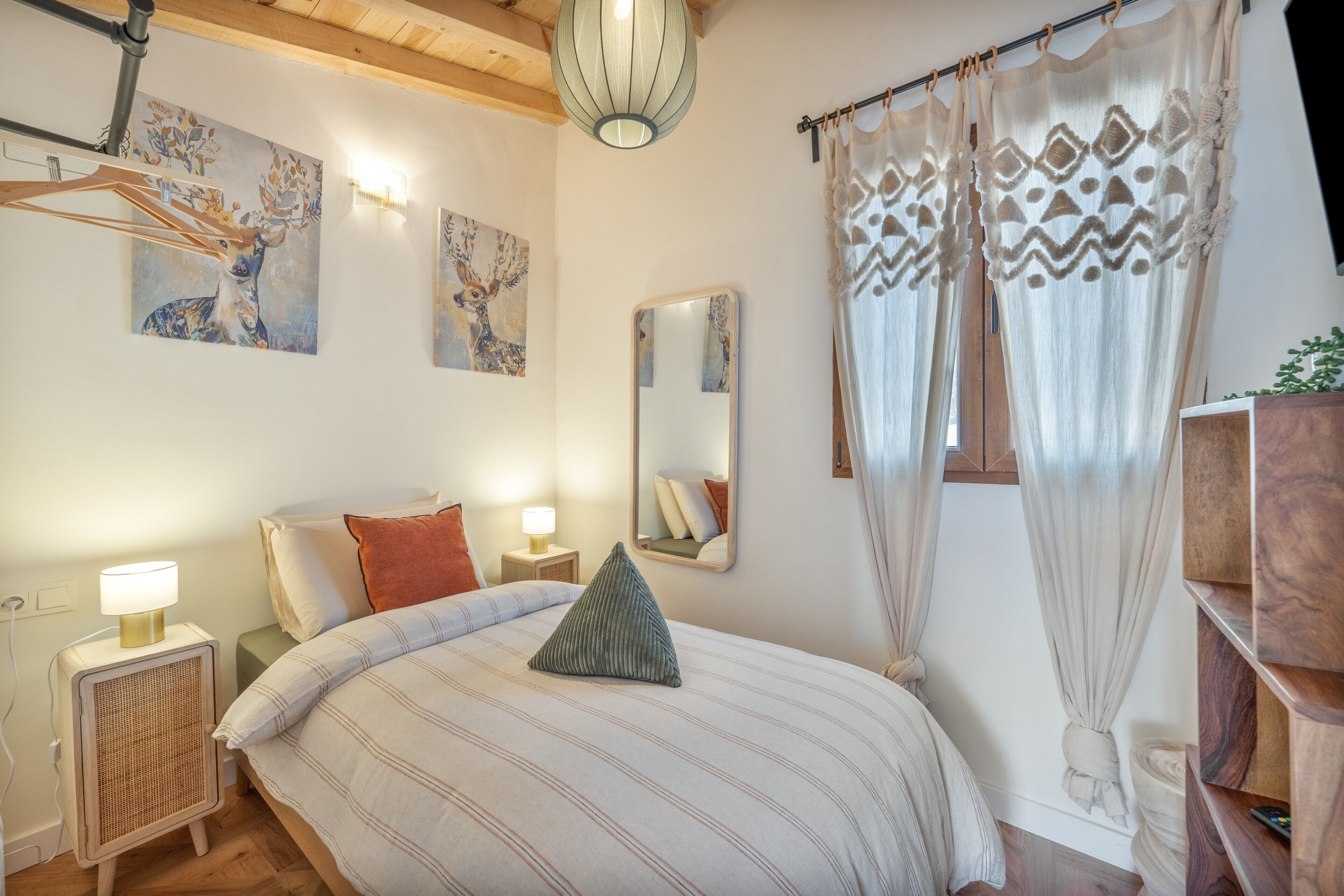 3 dormitorios, tabla de planchar con plancha, wifi y ropa de cama