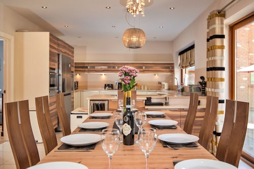 Finest Retreats - Bryncoch Retreat