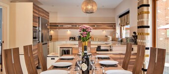 Finest Retreats - Bryncoch Retreat