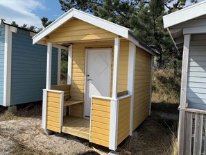 Exterior - Serene 2-bedroom cottage with AC in charming Skåne län (Skåne län)