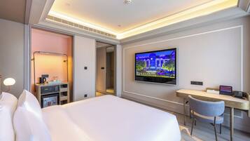 Superior Room, 1 King Bed | Premium bedding, down comforters, minibar (free items), in-room safe