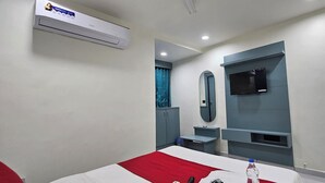 Room - Hotel Satyam (Vadodara)