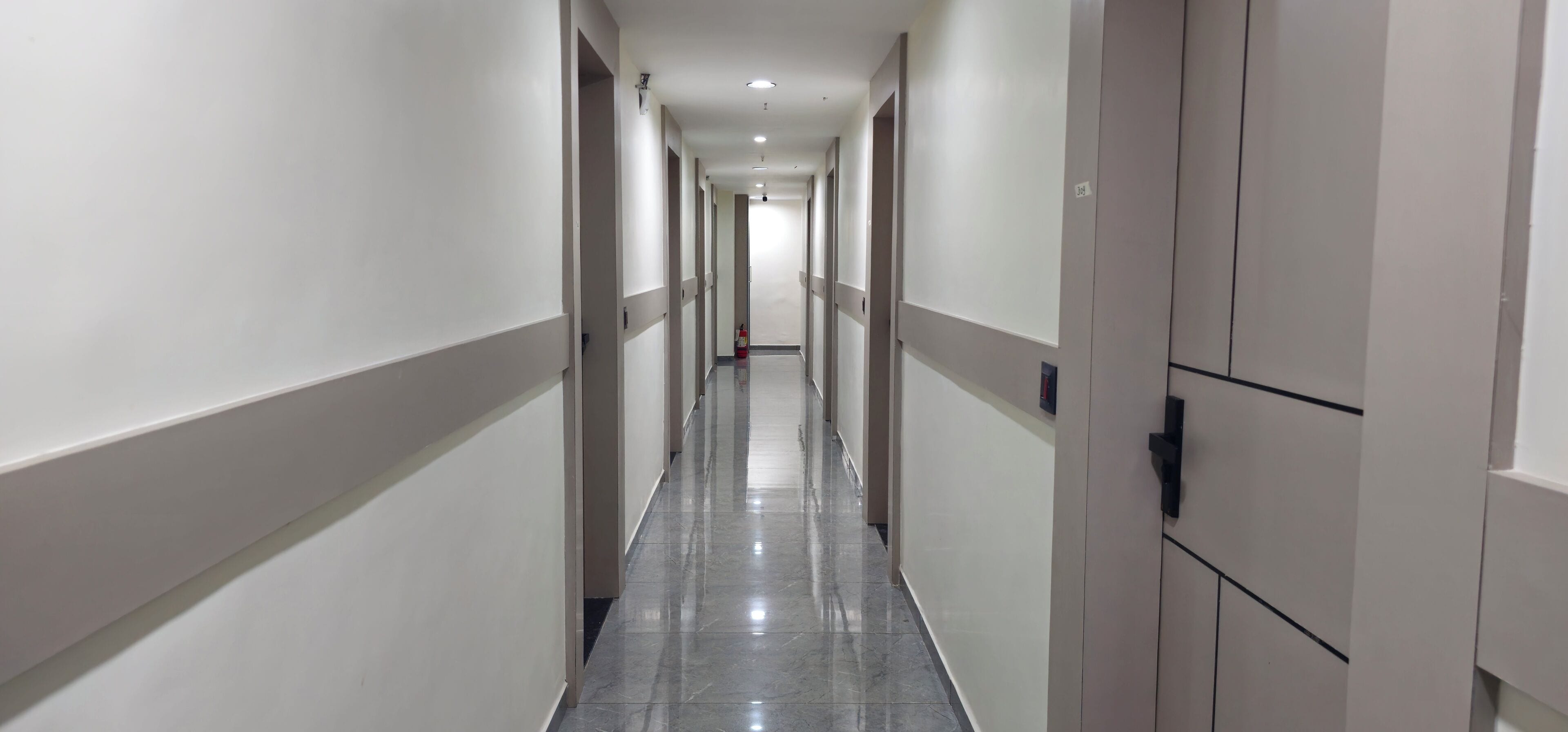 Deluxe Double Room, City View | Bathroom