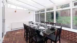 Dining - Spacious 3 Bed House nr Chesterfield & Mansfield (Doe Lea)