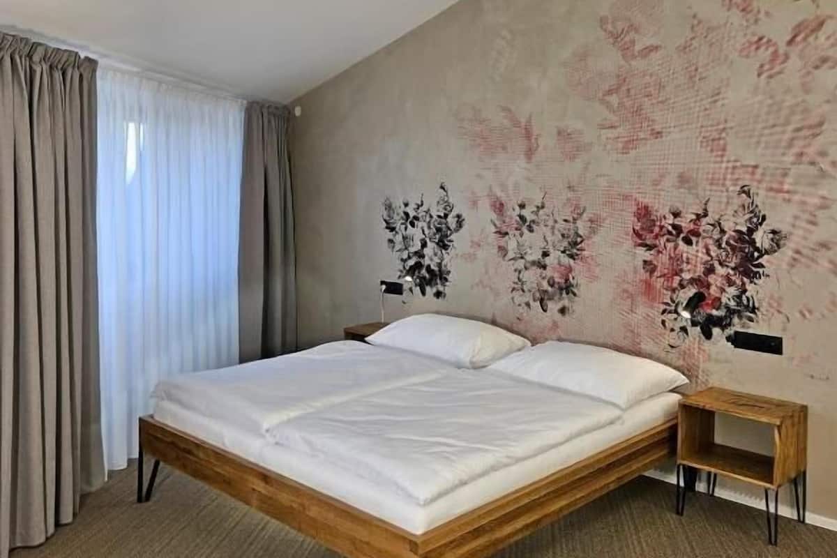 Double Room, City View (No 12)