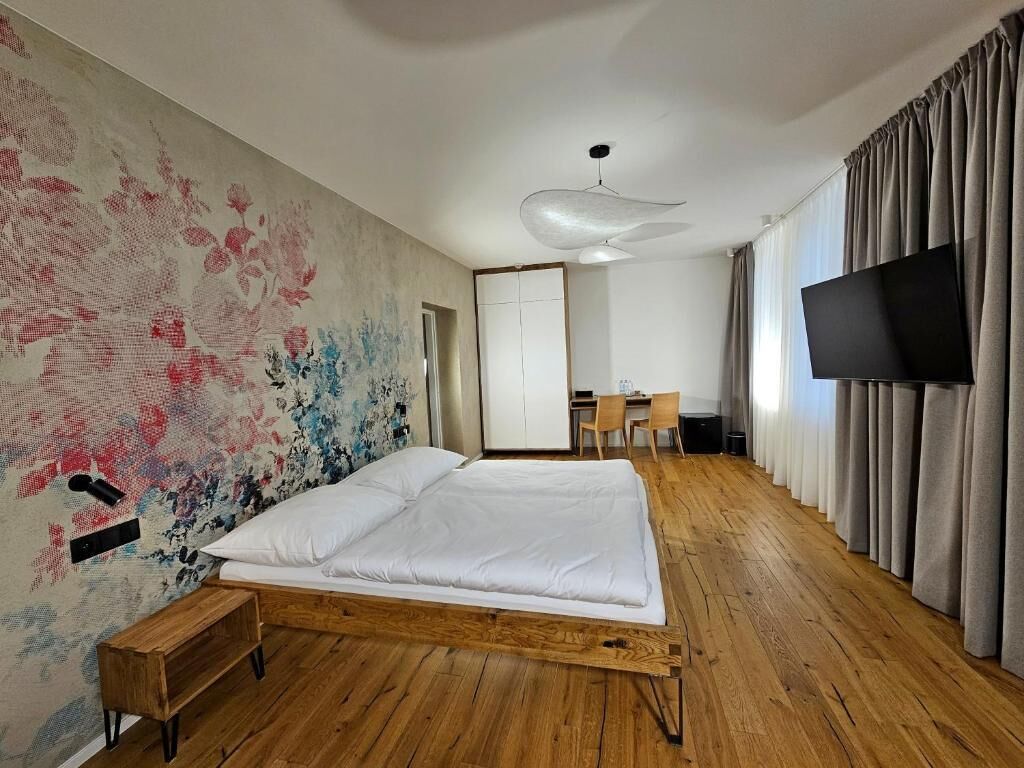 Quarto casal, vista para a cidade (No 2) | Escrivaninha, espaço de trabalho para notebook, Wi-Fi de cortesia
