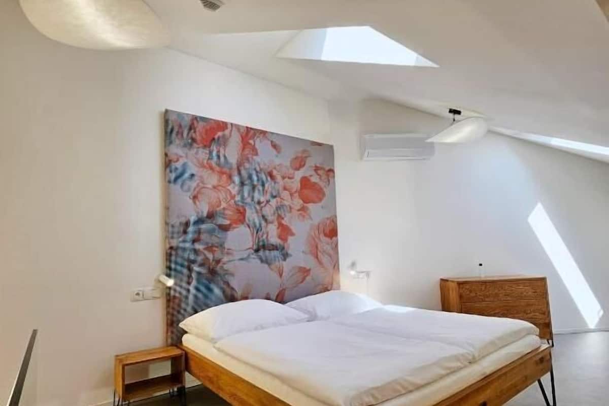 Double Room (No 14)