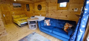 Living area - Bluebell Lodge Dog Friendly, nr Anderby Creek (Alford)