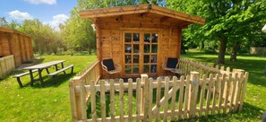 Outdoor dining - Bluebell Lodge Dog Friendly, nr Anderby Creek (Alford)