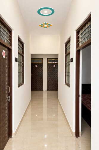 Max Hotel&Resturant