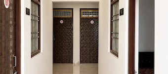 Max Hotel&Resturant