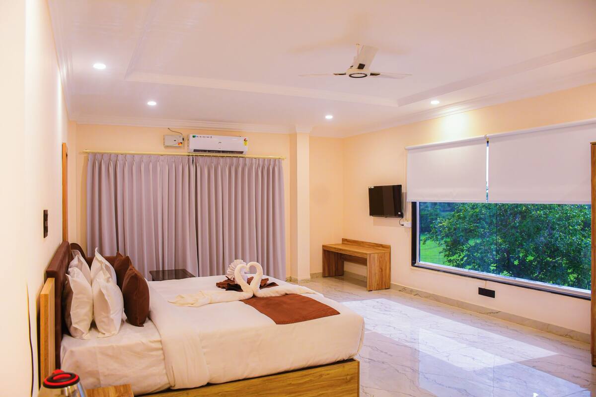 Premium Room | Desk, WiFi (free)
