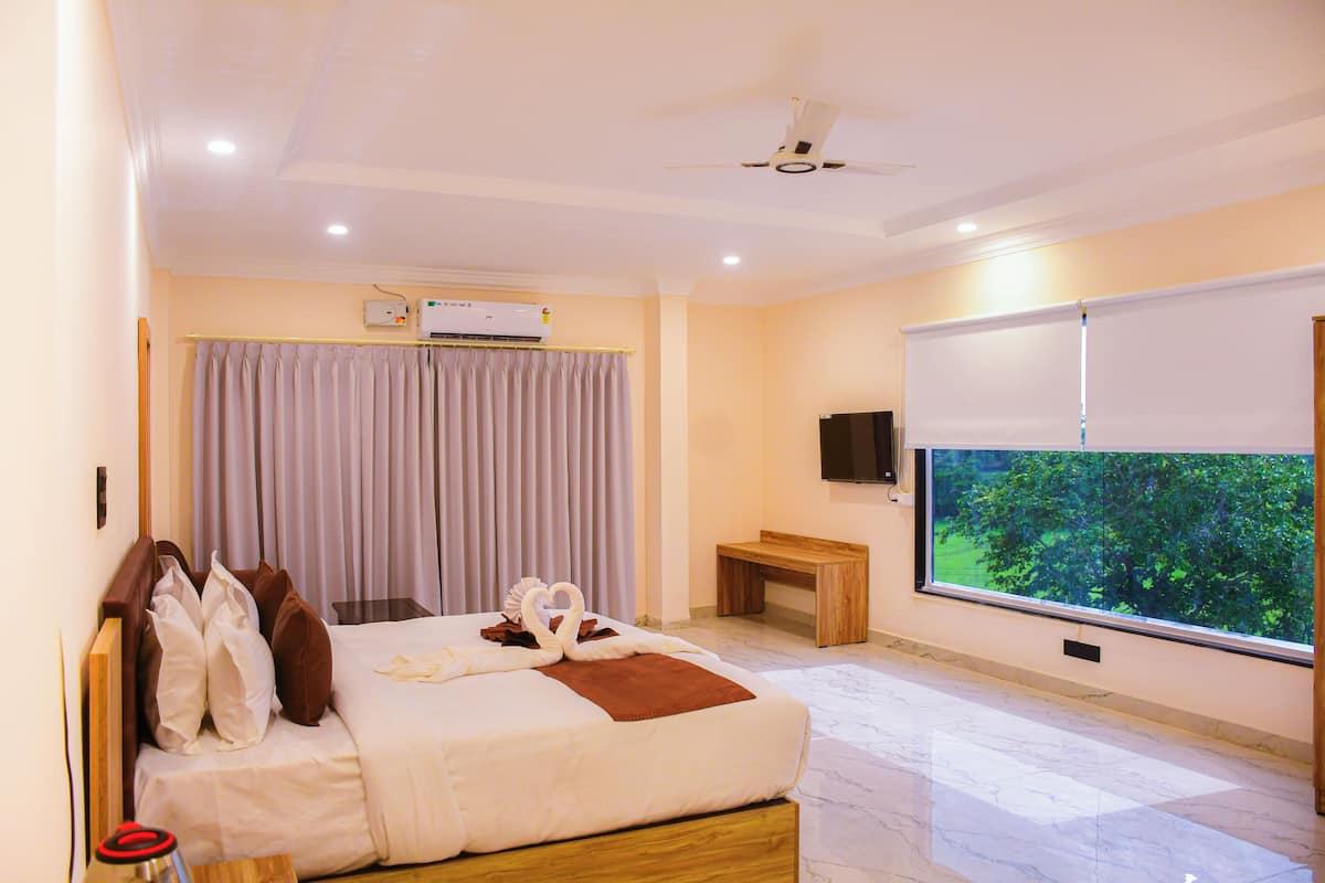 Quarto premium | Escrivaninha, Wi-Fi de cortesia