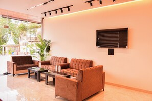 Lobby - Mandu's Green Valley Resort (Mandav)