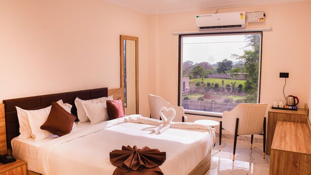 Unclassified image, 1 of 17, button - Mandu's Green Valley Resort (Mandav)