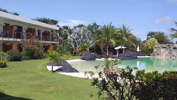 Piscina externa