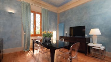 Apartment, Gartenblick | Speisen