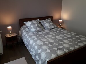 3 Schlafzimmer, Bügeleisen/Bügelbrett, WLAN, Bettwäsche