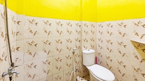 Bathroom - Guntur Homestay Labuan Bajo (Manggarai Barat)