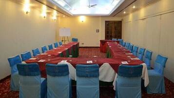 House | Meeting facility