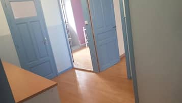 Apartment, 3 Bedrooms, Non Smoking | Interior