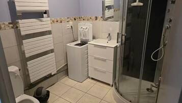 Apartment, 2 Bedrooms, Non Smoking, Air conditioning | Bathroom